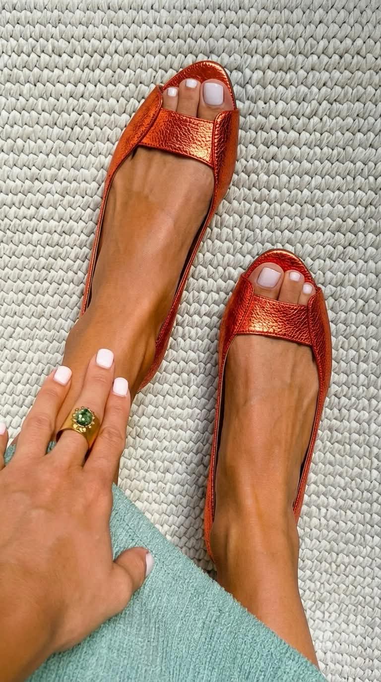 Adelina Comfortable Chic Sandals - Rosalie and Grace