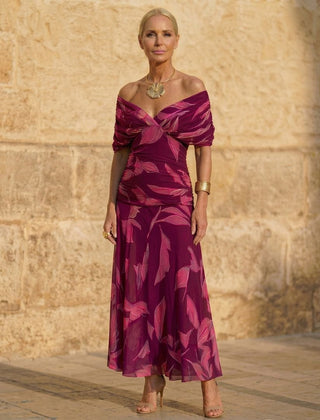 Gemma™ | Elegant Dress with Leaves - Rosalie and Grace